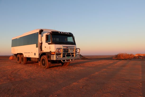 6WD coach at The Breakaways. Photo by Claire Hall