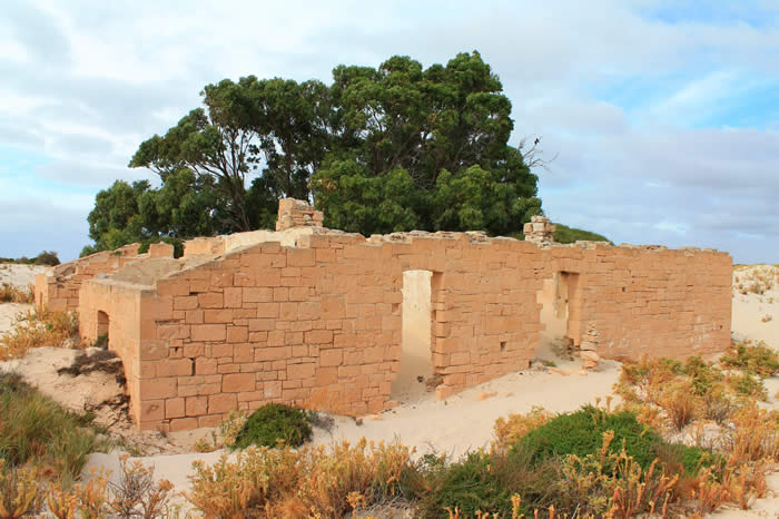 Old Telegraph Station Eucla 